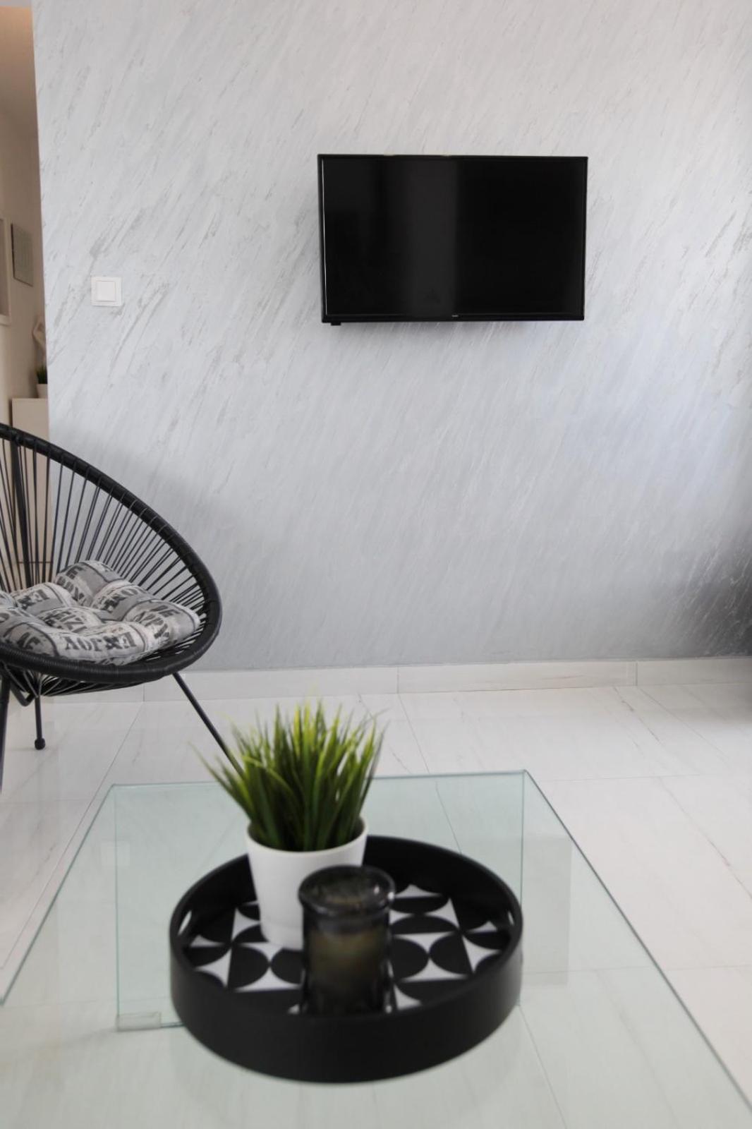 Apartment With Terrace And Sea View - Lucic Trogir Buitenkant foto